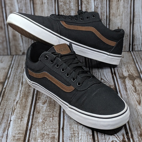 white vans with black stripe mens
